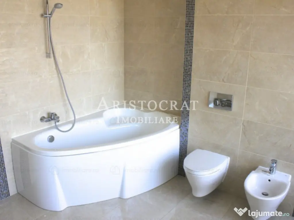 Vila duplex in apropriere de DN1