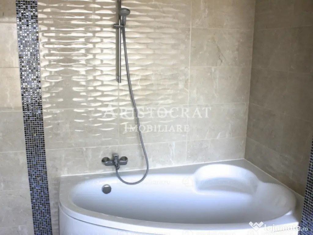 Vila duplex in apropriere de DN1