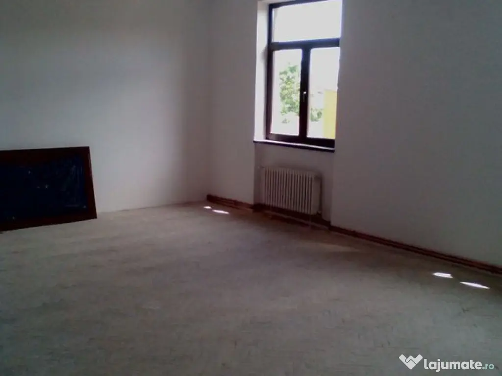 Piata Iancului birouri sau producție diverse suprafețe 