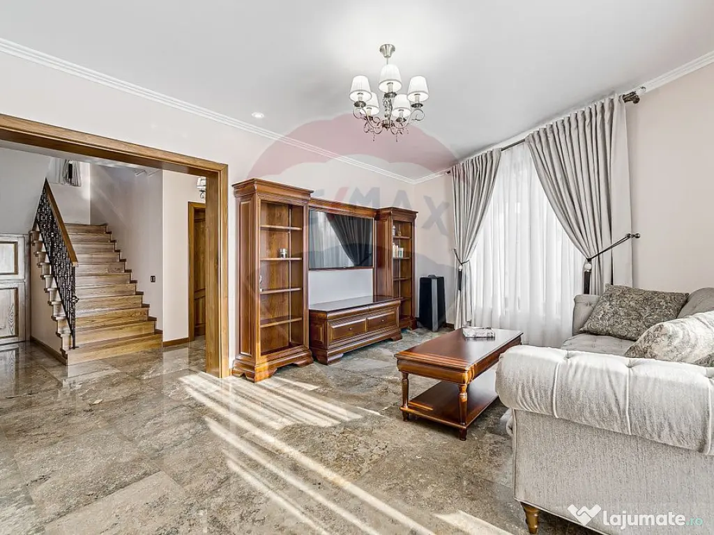 Vila speciala de vanzare/inchiriat in Sanleani Arad