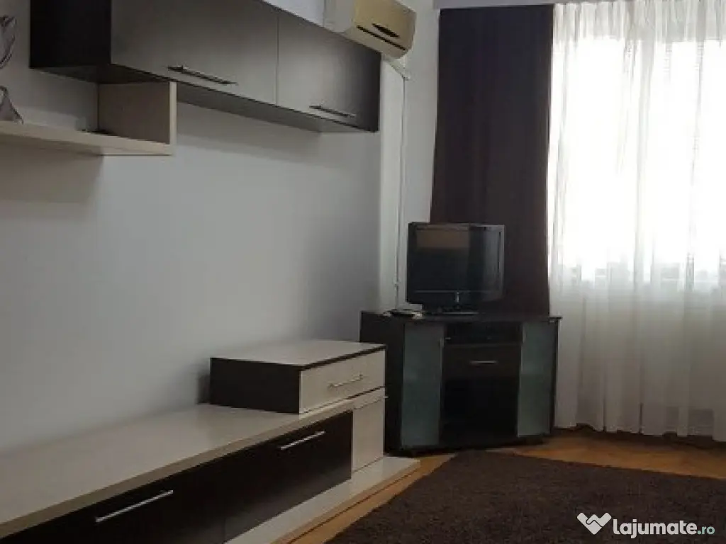 Inchiriere apartament cu 3 camere , zona Medicinei