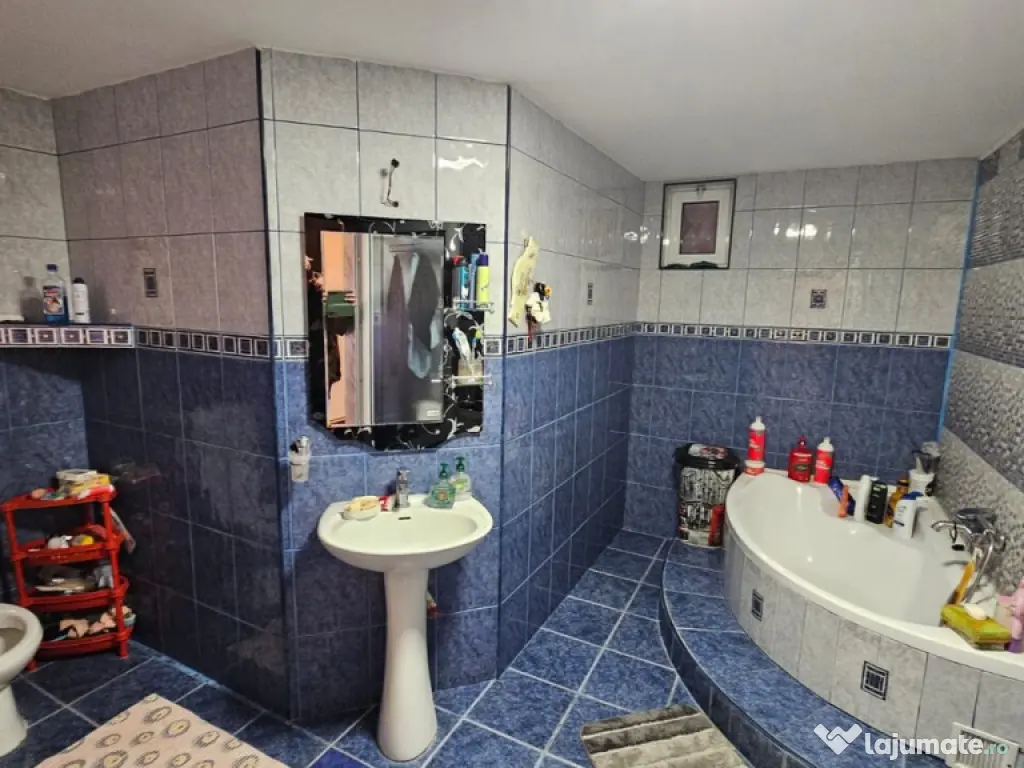 Zona AFI Palace casa la preț de apartament 2 camere central 