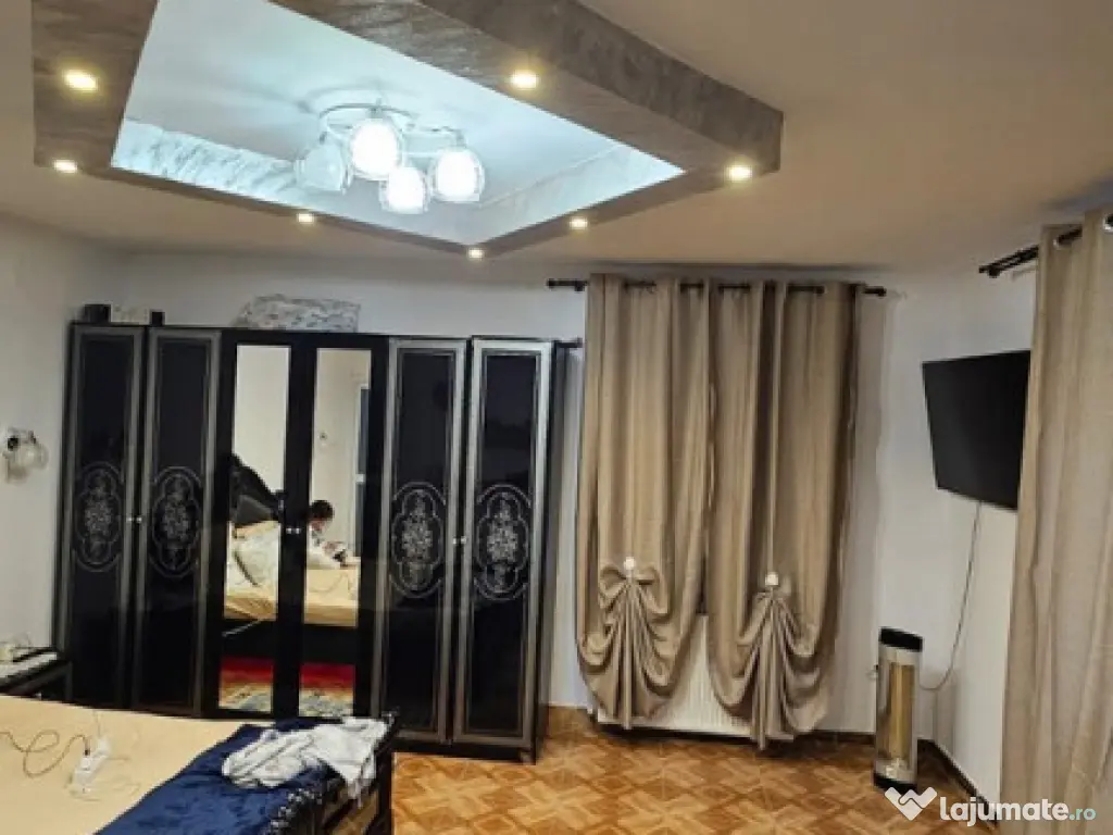 Zona AFI Palace casa la preț de apartament 2 camere central 