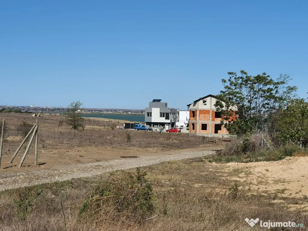 Anunturi terenuri in Palazu Mare zona lac