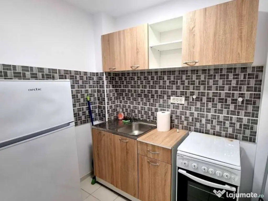 Apartament de inchiriat o camera zona Bucovina 