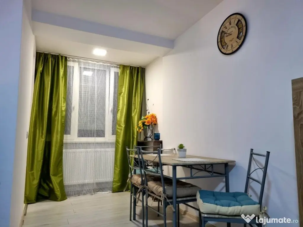 Apartament de inchiriat o camera zona Bucovina 