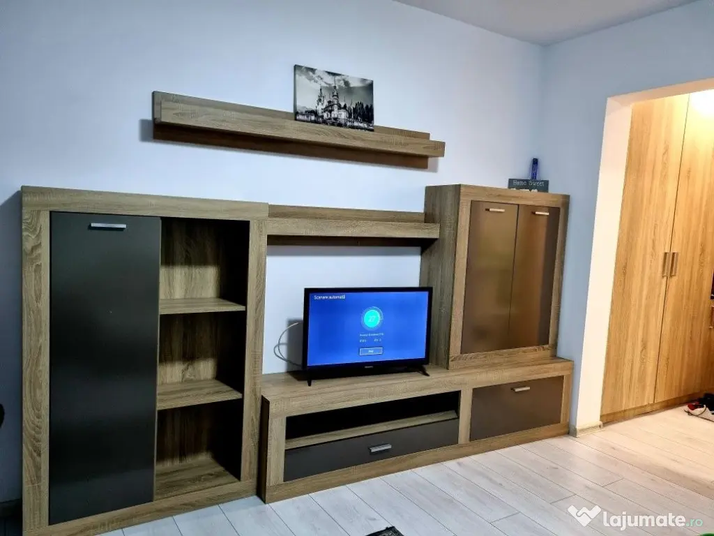 Apartament de inchiriat o camera zona Bucovina 