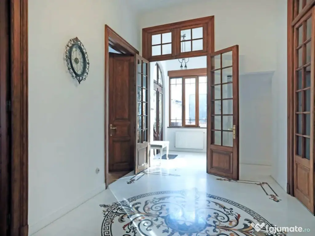 Zona Bd. Dacia imobil reprezentativ 9 camere 