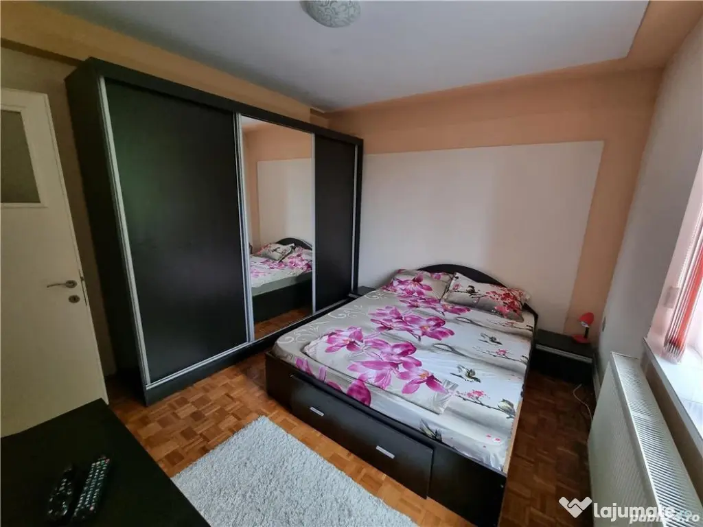 Apartament cu 2 camere decomandat Ultracentral