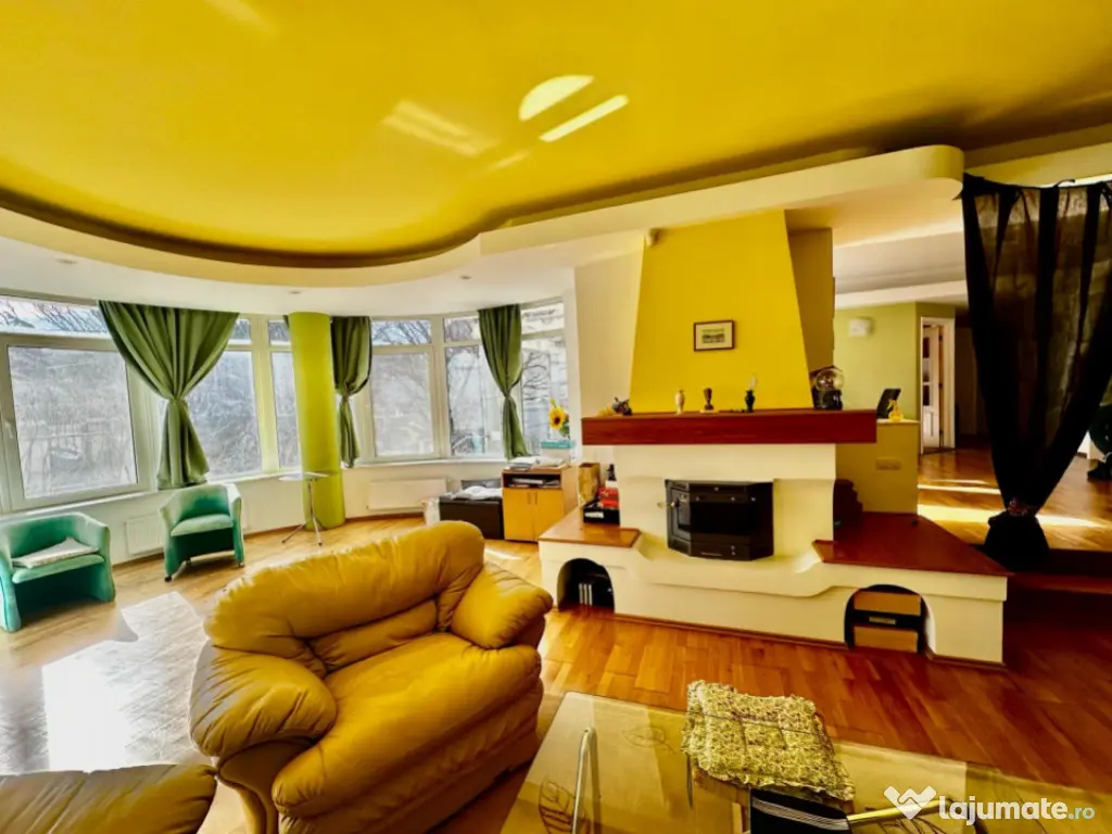 Vilă S+P+1+M in zona Faleza Nord - Universitate 