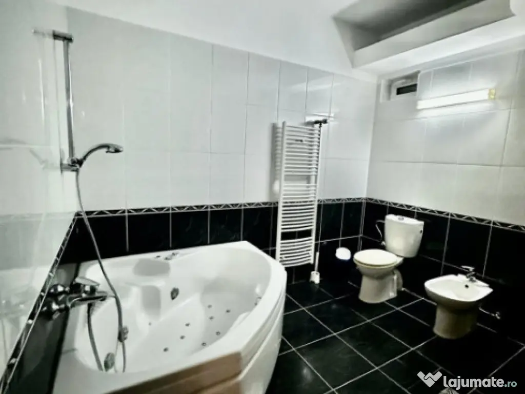 Vilă S+P+1+M in zona Faleza Nord - Universitate 