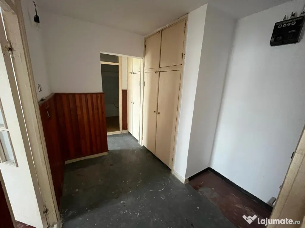 Apartament 2 camere etajul 4 SPITAL -JUDETEAN TULCEA 