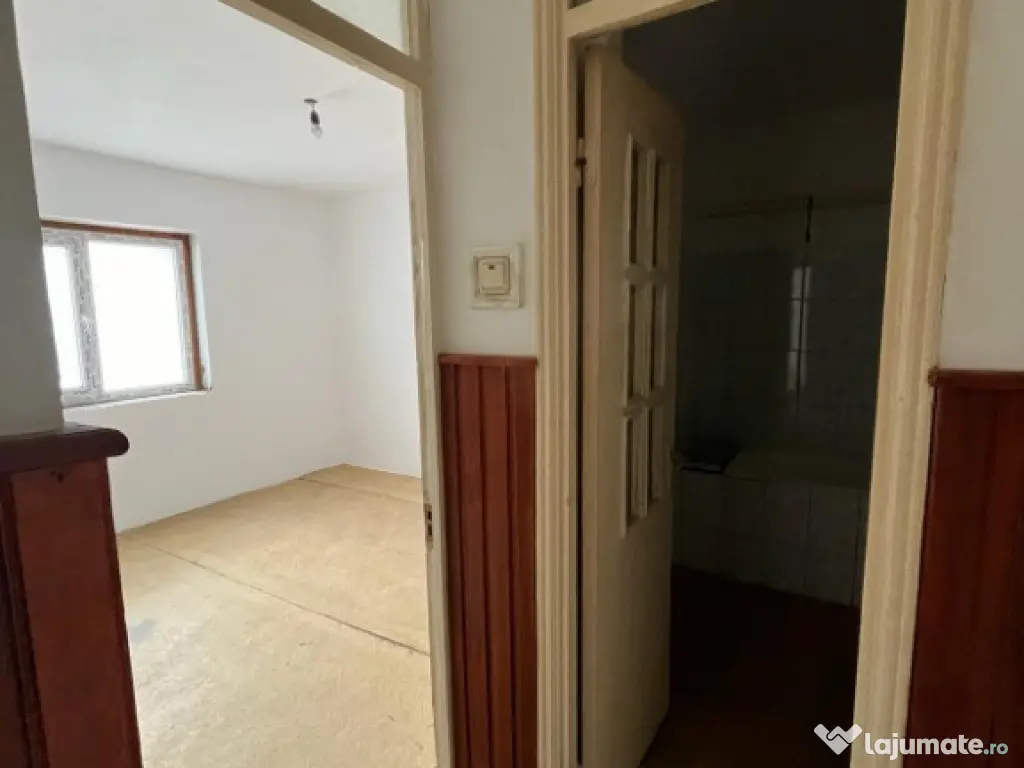 Apartament 2 camere etajul 4 SPITAL -JUDETEAN TULCEA 