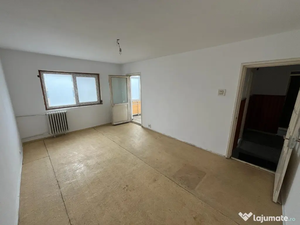 Apartament 2 camere etajul 4 SPITAL -JUDETEAN TULCEA 