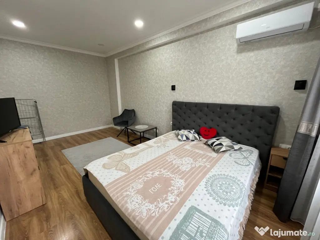 Apartament o camera pe str Iuliu Moldovan