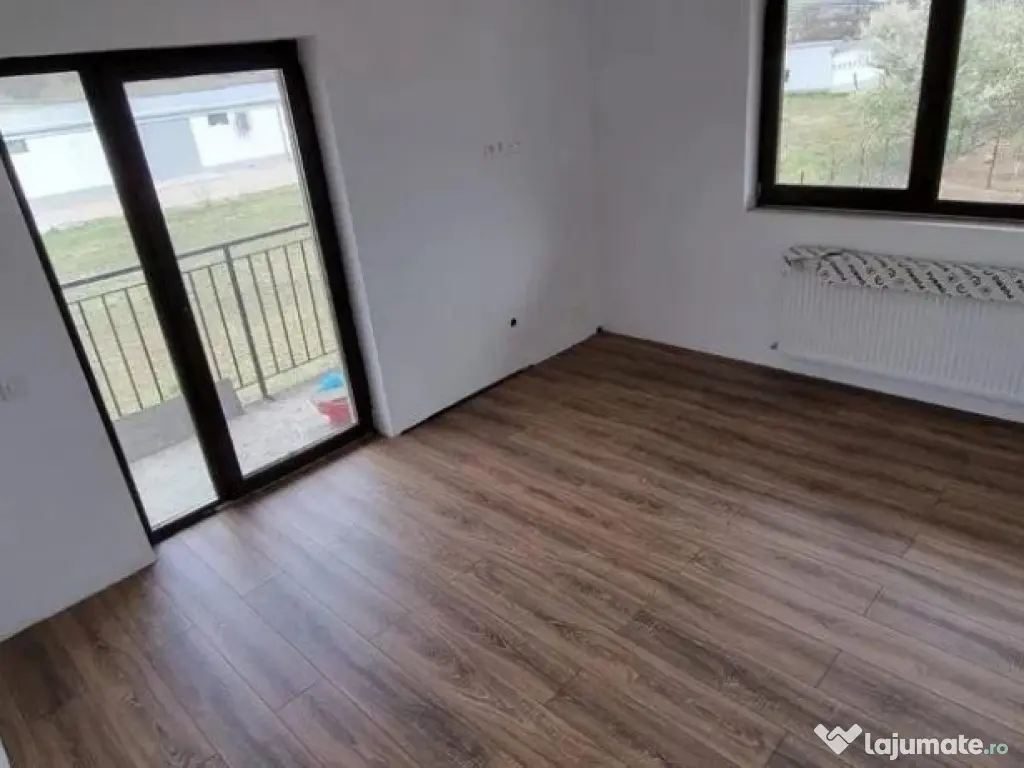 Casa tip Duplex 100mp la E60 în Gilau