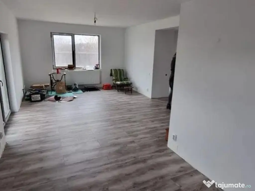 Casa tip Duplex 100mp la E60 în Gilau