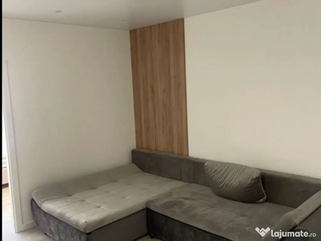 Inchiriez apartament cu 2 camere in zona Aurel Vlaicu 