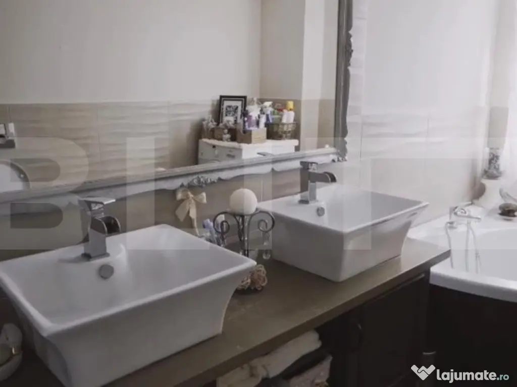 Casa Complex 6 apartamente Reghin