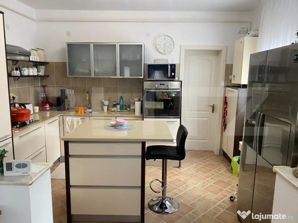 Oportunitate! Casa de vanzare in Radauti! Pret negociabil!