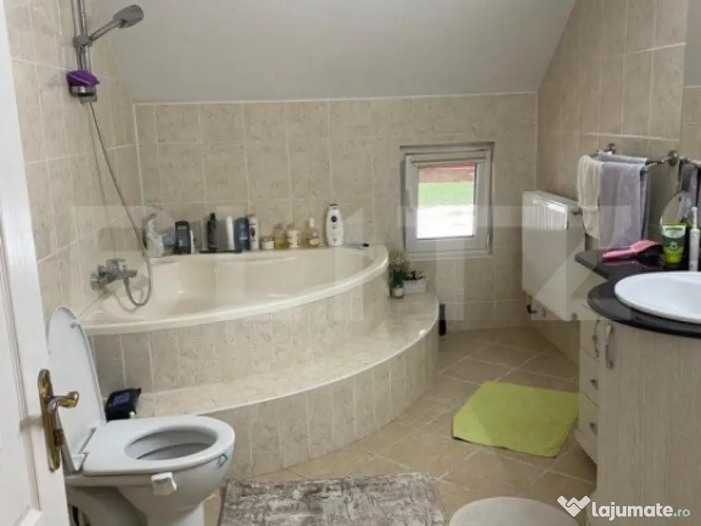 Oportunitate! Casa de vanzare in Radauti! Pret negociabil!
