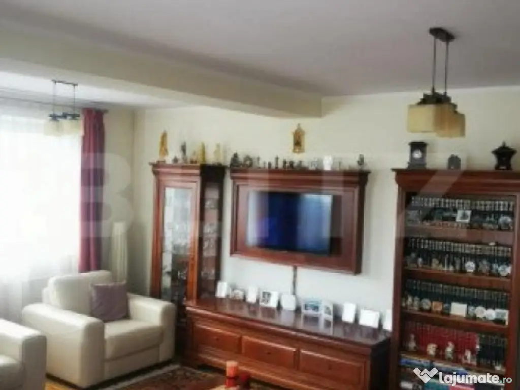 Zamca – Apartament 5 Camere, Curte Proprie, 185 mp