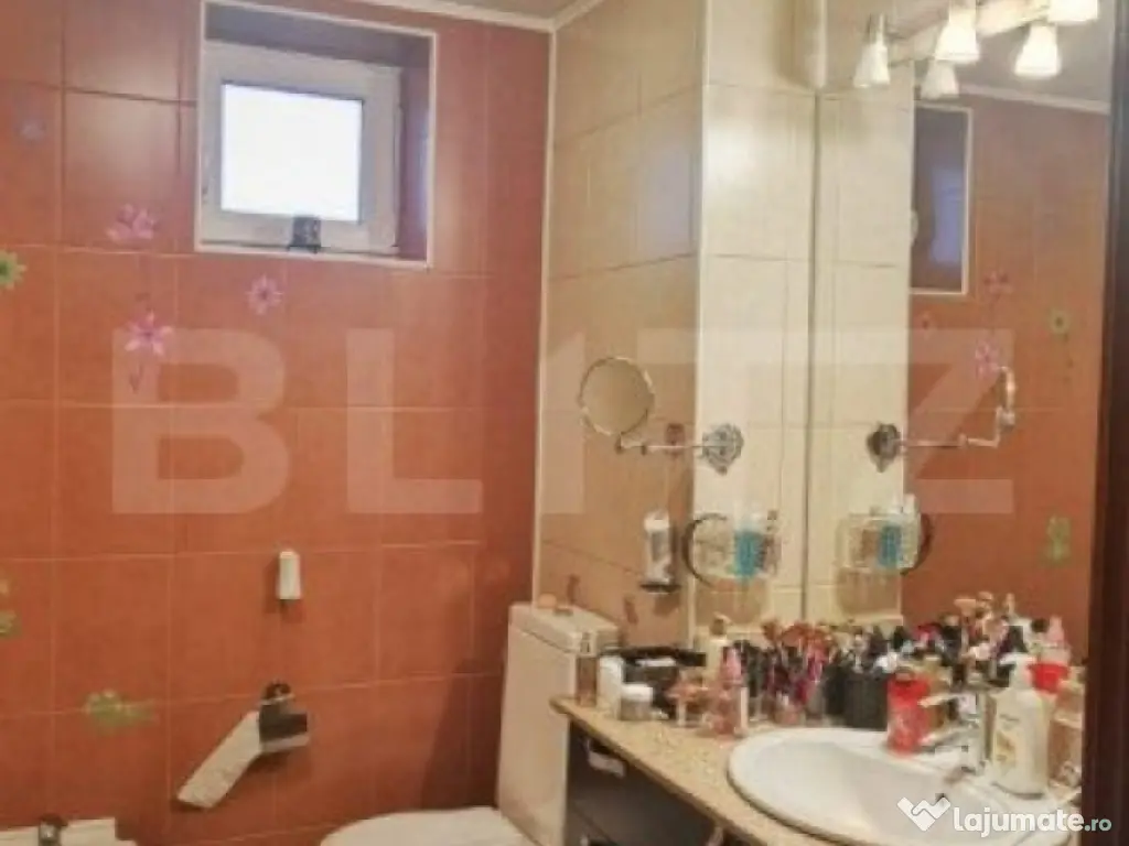 Zamca – Apartament 5 Camere, Curte Proprie, 185 mp