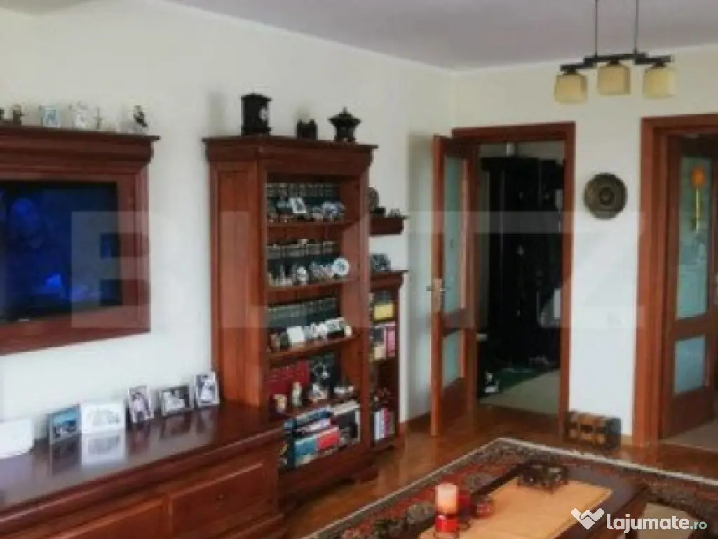 Zamca – Apartament 5 Camere, Curte Proprie, 185 mp