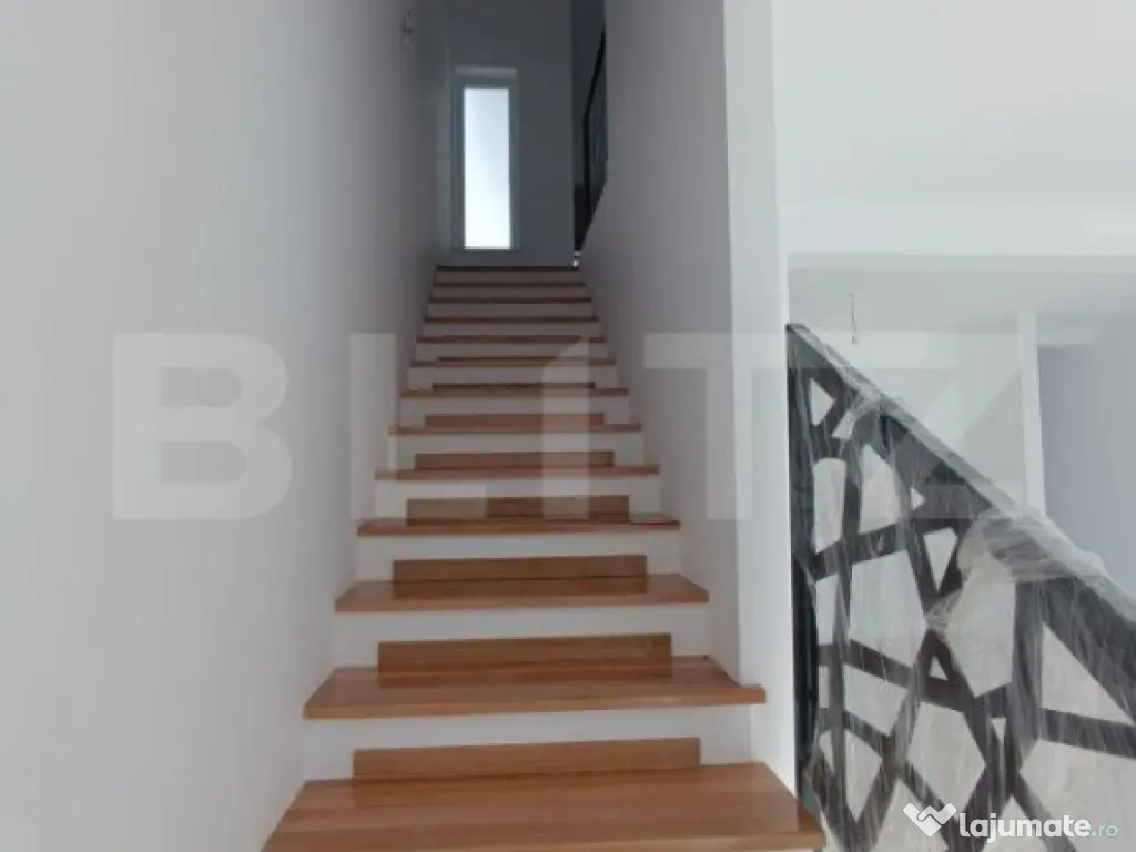 Duplex despartit, 4 camere, 120 mp utili, finisat, Ghiroda