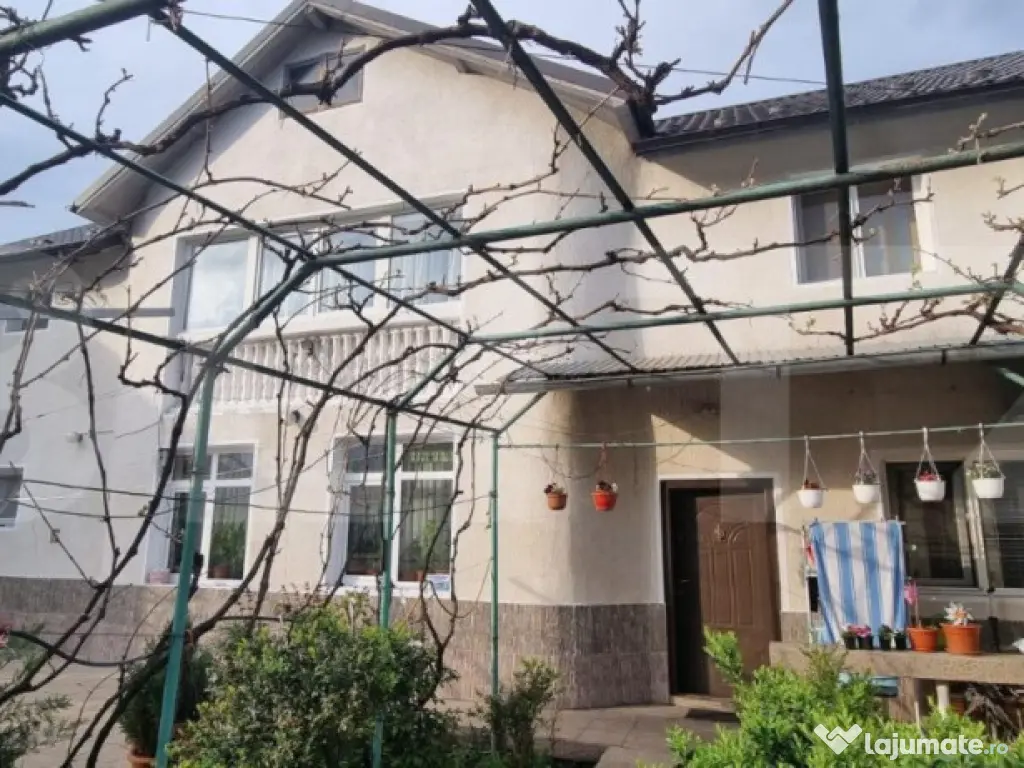 Casa individuala, P+1E, 5 camere.