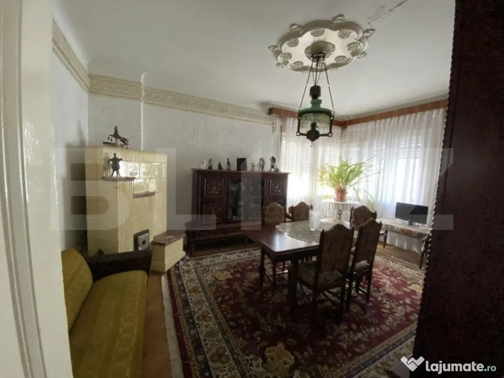 Casa cu 3 camere, 120 mp, teren cu 205 mp, Ultracetral