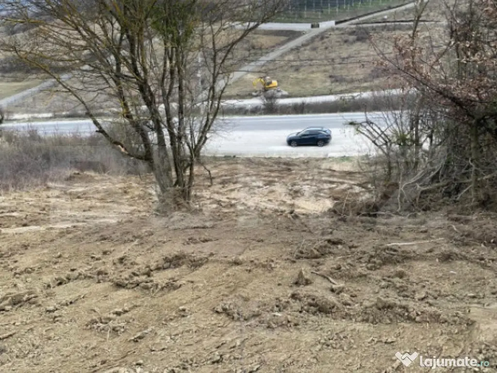 Teren intravilan 1.525 mp – Valea Jelnei, aproape de Bistr