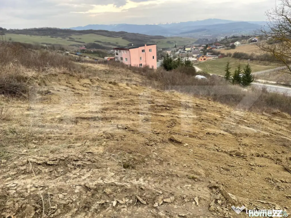 Teren intravilan 1.525 mp – Valea Jelnei, aproape de Bistr