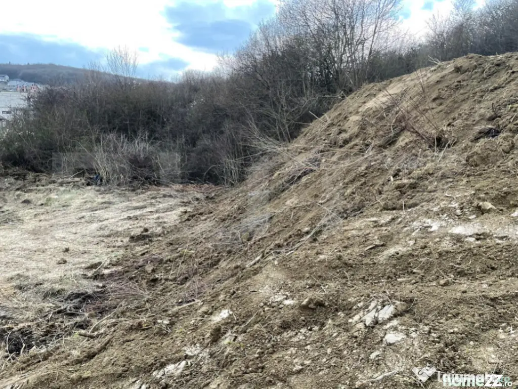 Teren intravilan 1.525 mp – Valea Jelnei, aproape de Bistr