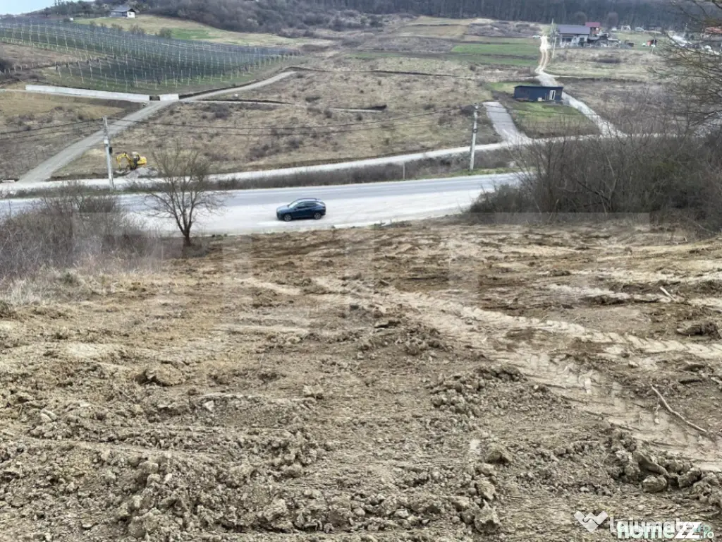 Teren intravilan 1.525 mp – Valea Jelnei, aproape de Bistr