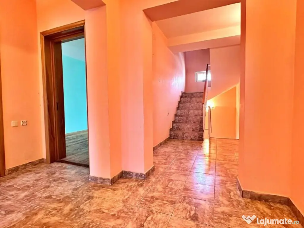 RO-RO/STEAUA DE MARE - VILA 15 CAMERE - VEDERE LA MARE -