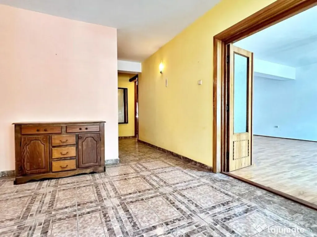 RO-RO/STEAUA DE MARE - VILA 15 CAMERE - VEDERE LA MARE -