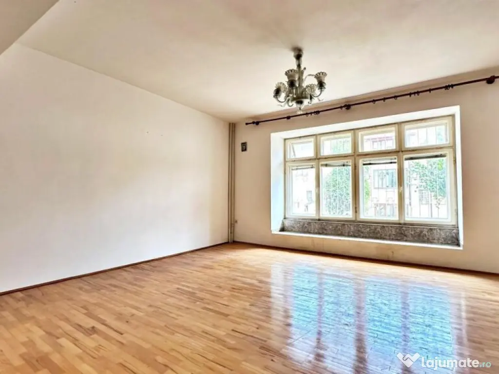 RO-RO/STEAUA DE MARE - VILA 15 CAMERE - VEDERE LA MARE -