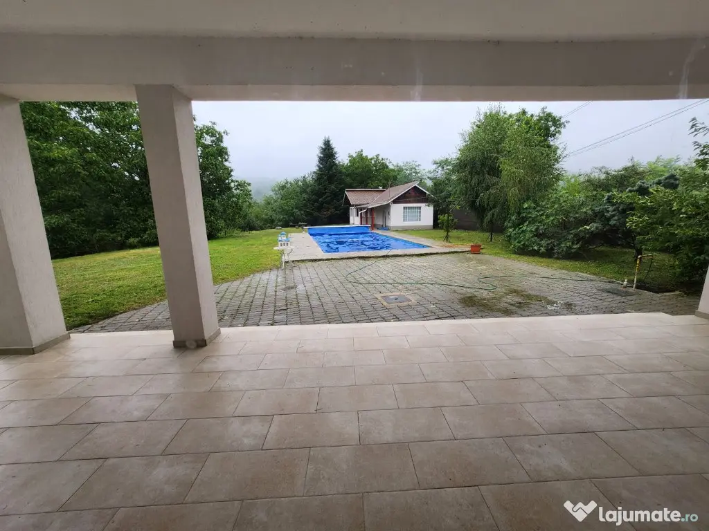 Evadare intr-un Paradis Privat: Proprietate Unică în Valenii de Munte 