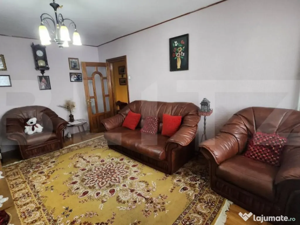 Apartament 3 camere, etaj intermediar, 65 mp utili, George E