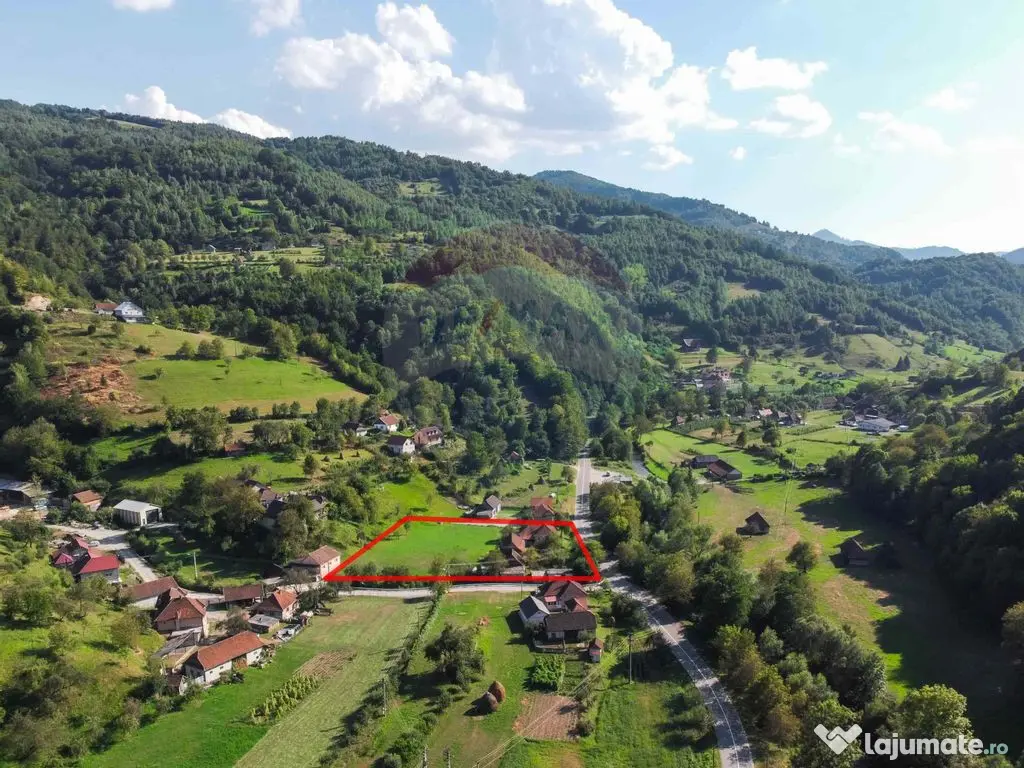 Casă cu anexe și teren de 4177 mp de vânzare, Munteni,... 