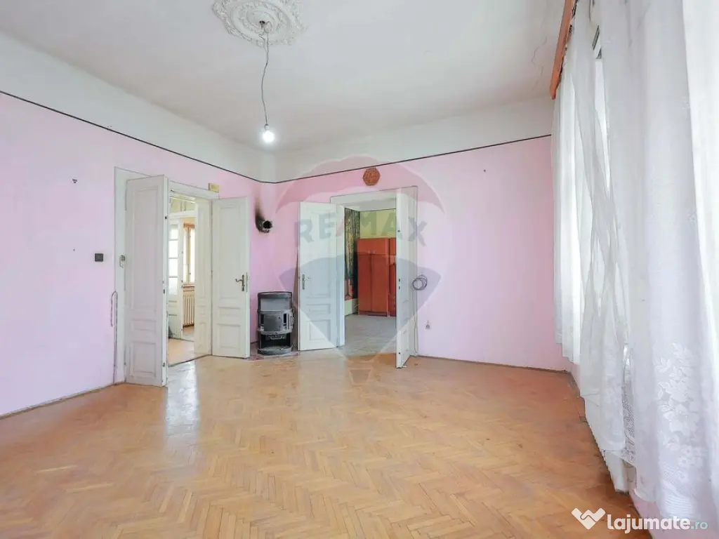 Apartament cu 4 camere de vânzare, Str. Sf. Apostol Andr... 