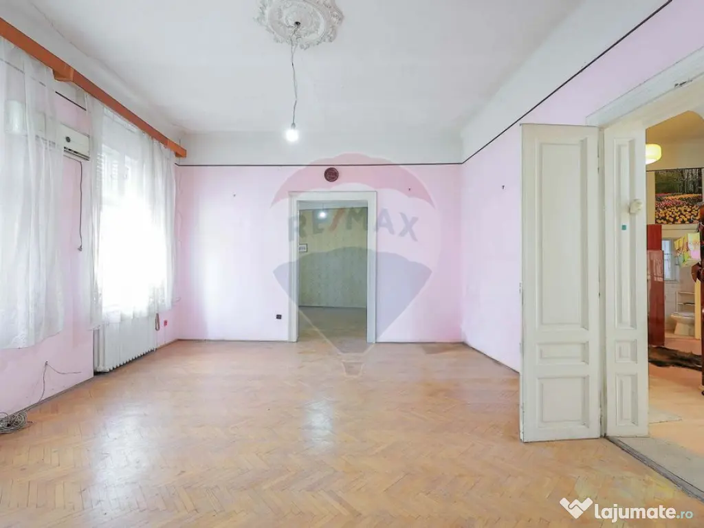 Apartament cu 4 camere de vânzare, Str. Sf. Apostol Andr... 