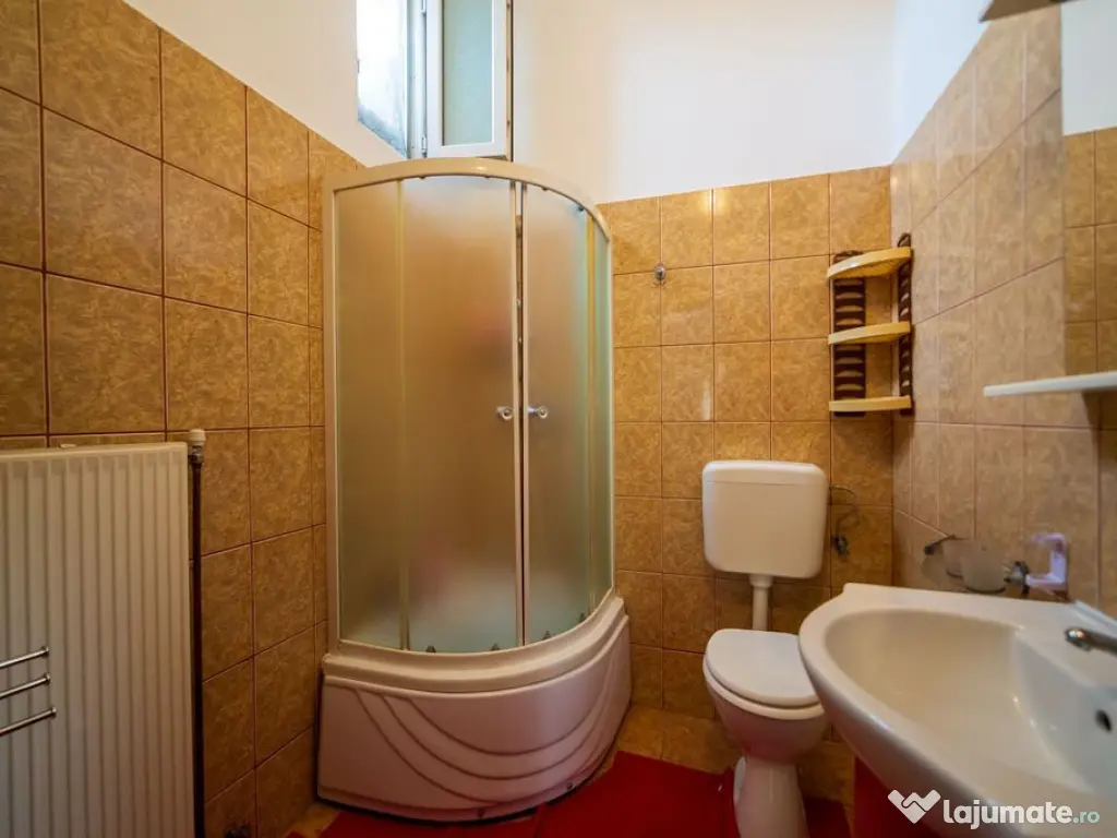 PRET NOU! Apartament spatios 4 camere - COMISION 0% 