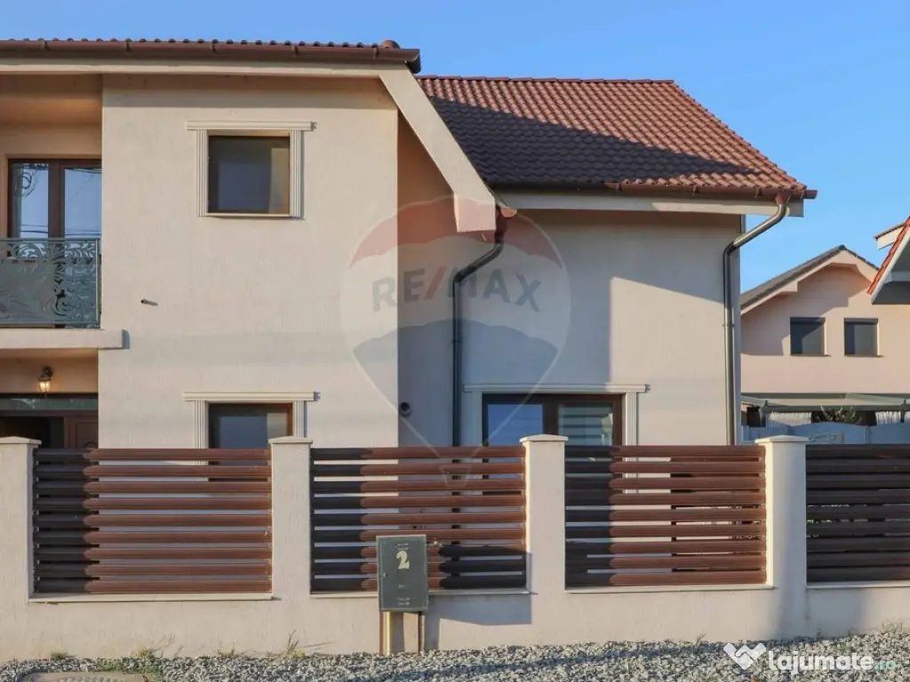 Casă cu 4 camere, de închiriat în cartierul Tineretului