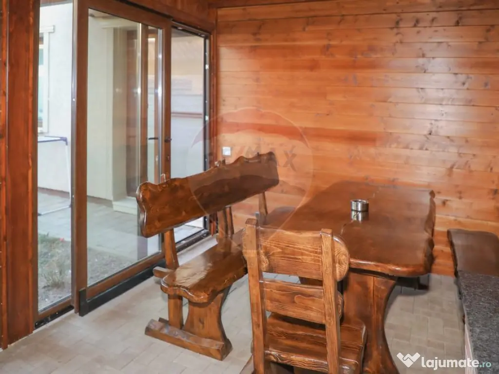 Casă cu 4 camere, de închiriat în cartierul Tineretului