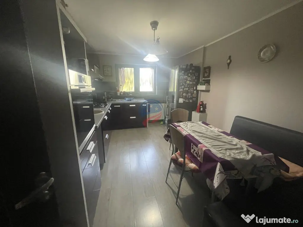 Casa moderna la doar 5 minute distanta de Craiova 