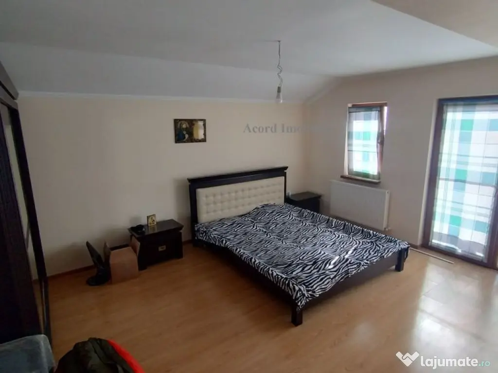 Casa căramidă cu placă de beton, Valu lui Traian 