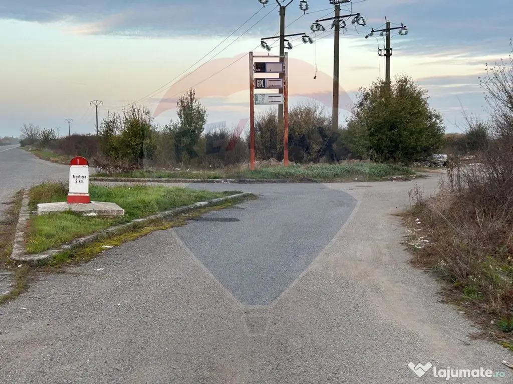 Teren Intravilan 20000 mp. plus cladire statie Peco 