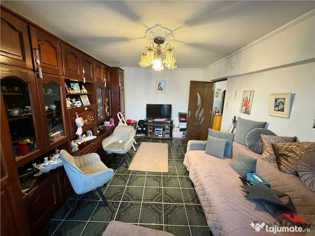 Apartament 3 camere, 72mp, zona Est - Brailei, etaj 4 cu aco